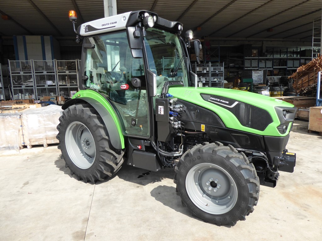 Impianto di frenatura pneumatico per trattore DEUTZ-FAHR 5115 DF TTV