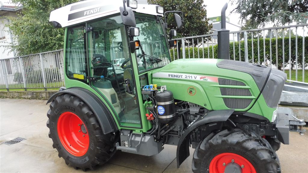 Impianto di frenatura pneumatico Mother Regulation per trattore FENDT 211 V VARIO TMS