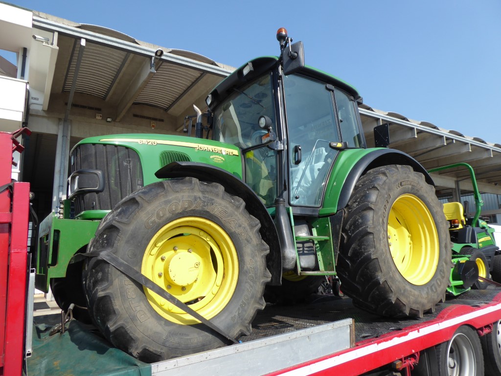 Impianto di frenatura pneumatico per trattore JOHN DEERE 6420 DT CAB.