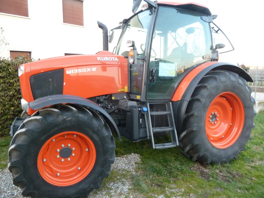 Impianto di frenatura pneumatico per trattore KUBOTA M 135 GX-III