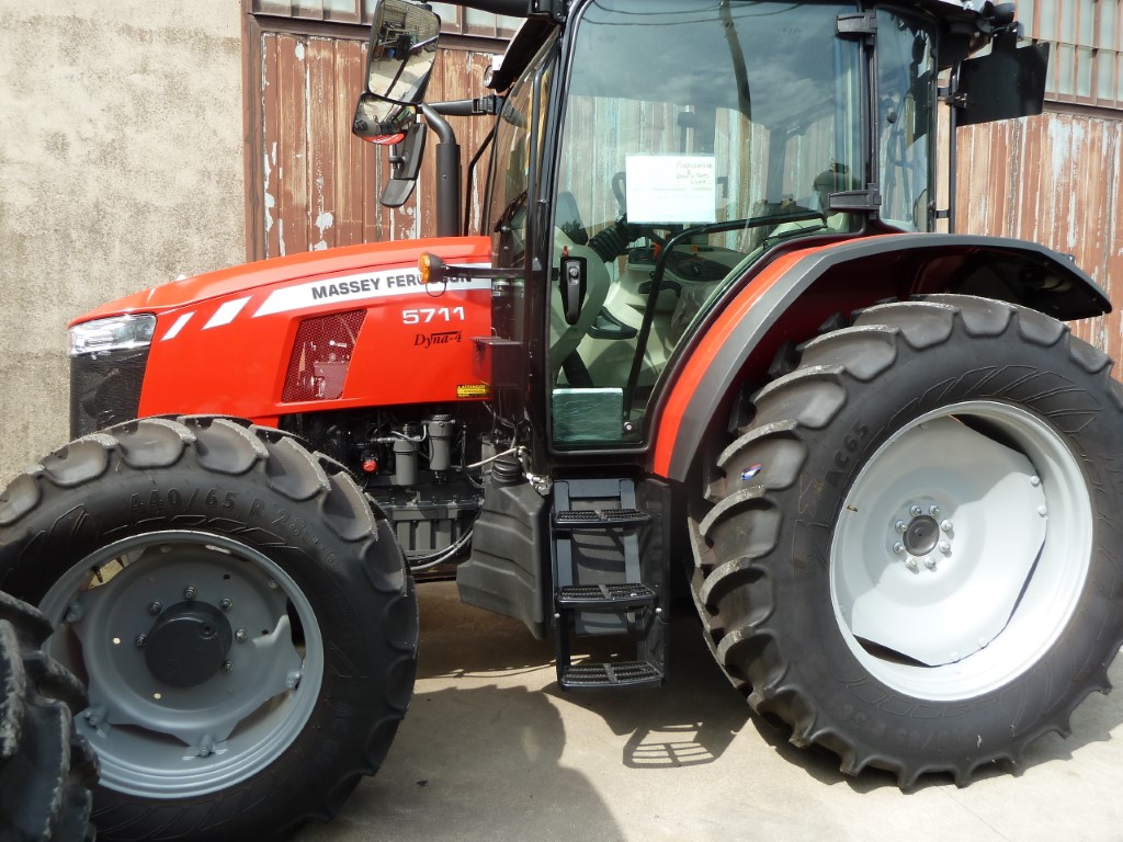 Impianto di Frenatura Pneumatico installato su MASSEY FERGUSON 5711 Dyna-4 Mother Regulation